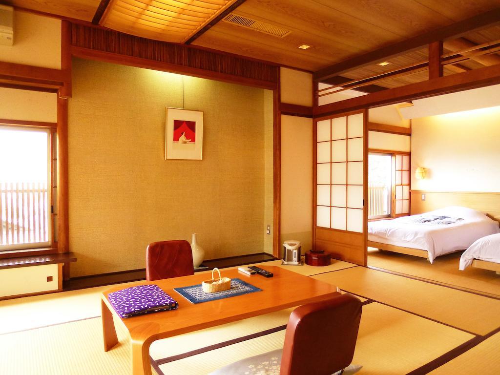 Sumiyosiya Ryokan Нодзаваонсен Номер фото